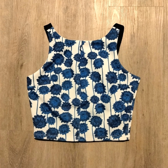 Topshop Tops - Topshop blue and white crop top with adjustable straps size 4